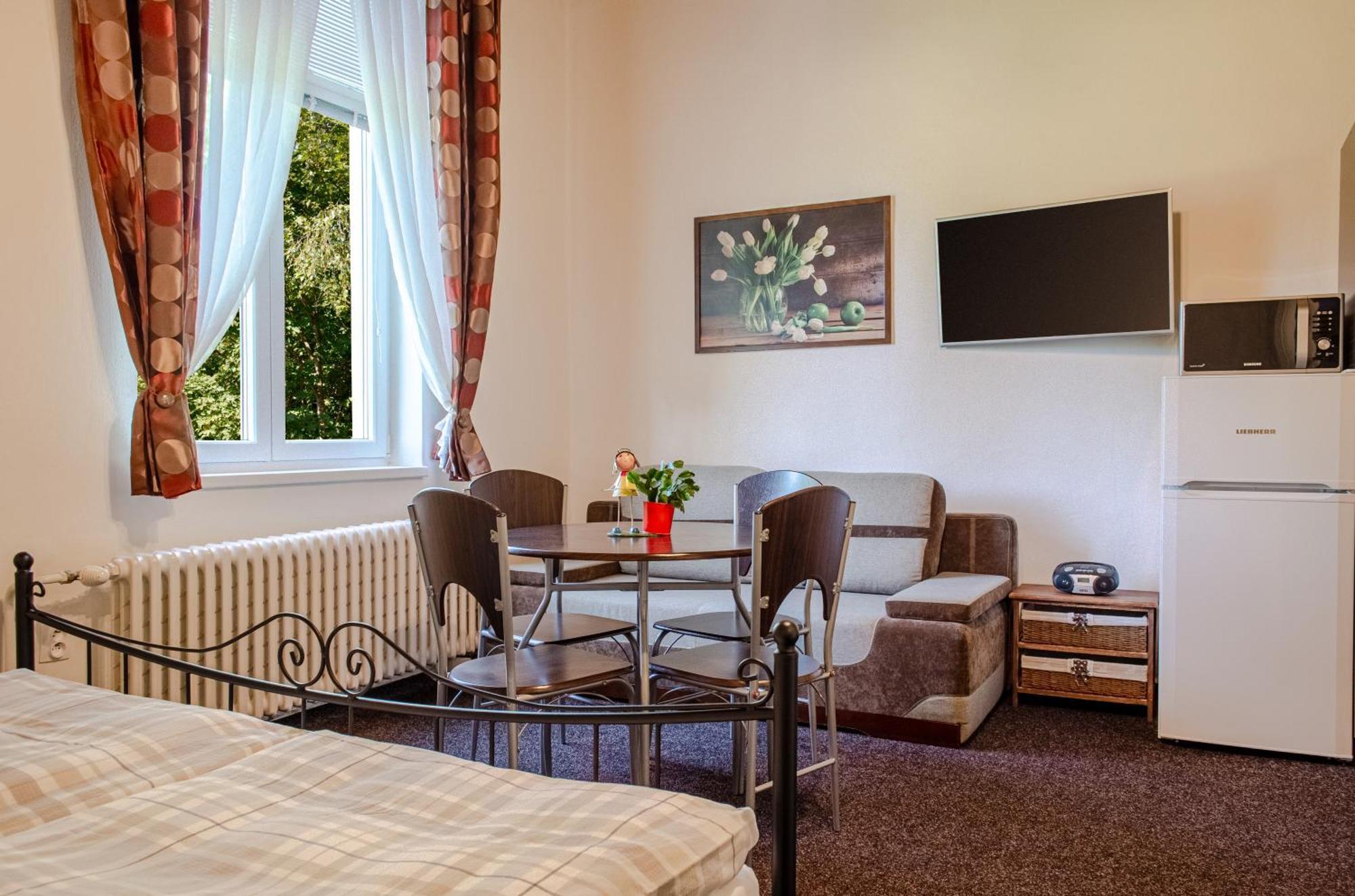 Apartmany Pavilon D - Budget, Classic, Family - Novy Smokovec - High Tatras Vysoké Tatry Εξωτερικό φωτογραφία